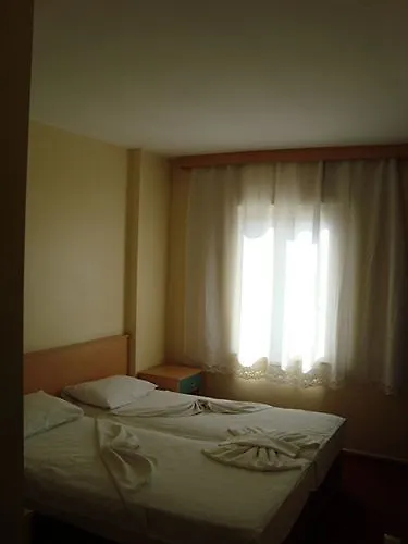 Vesta Otel Kuşadası